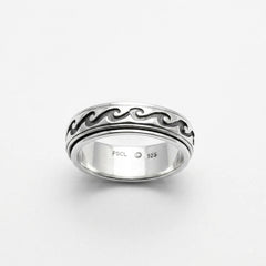 Waves Spinner Ring