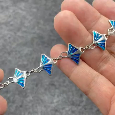 Manta Ray with Inlaid Sterling Silver Bracelet TBG545